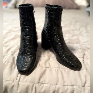 Aldo Black Textured Boots